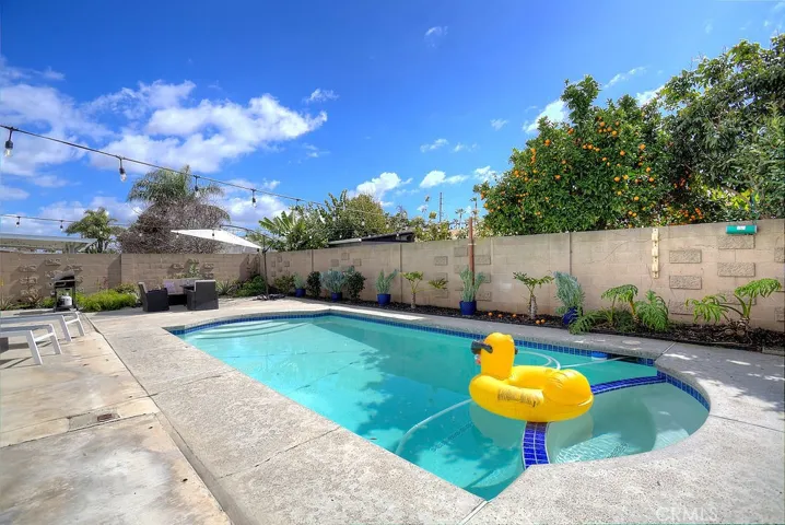 9366 Shrike Ave Avenue, Fountain Valley, California 92708