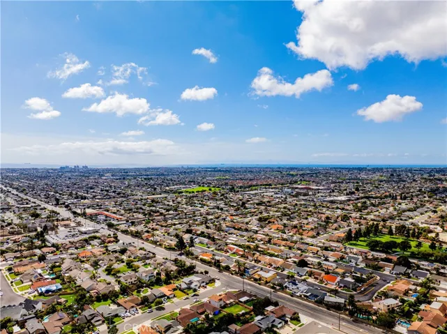9366 Shrike Ave Avenue, Fountain Valley, California 92708
