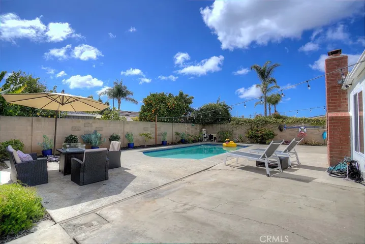 9366 Shrike Ave Avenue, Fountain Valley, California 92708