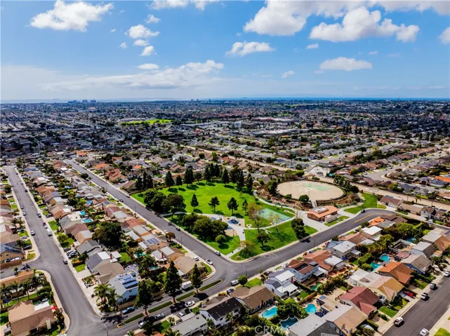 9366 Shrike Ave Avenue, Fountain Valley, California 92708