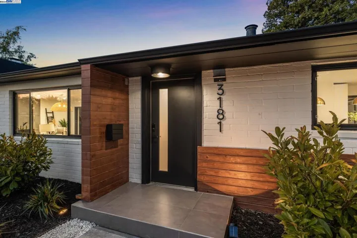 3181 Waverley St, Palo Alto, California 94306