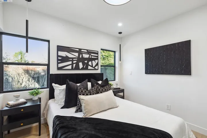 3181 Waverley St, Palo Alto, California 94306