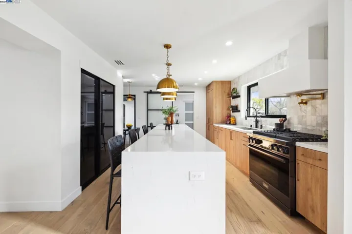 3181 Waverley St, Palo Alto, California 94306
