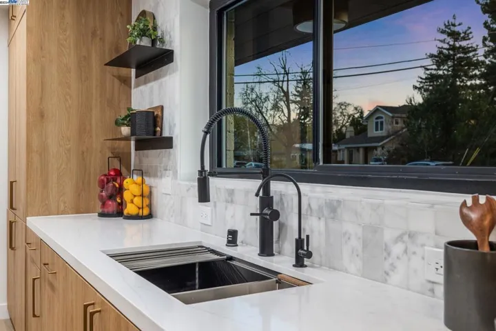 3181 Waverley St, Palo Alto, California 94306