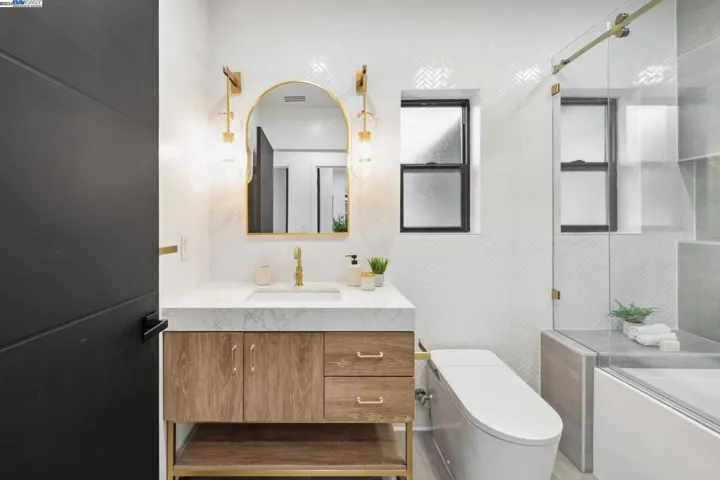 3181 Waverley St, Palo Alto, California 94306