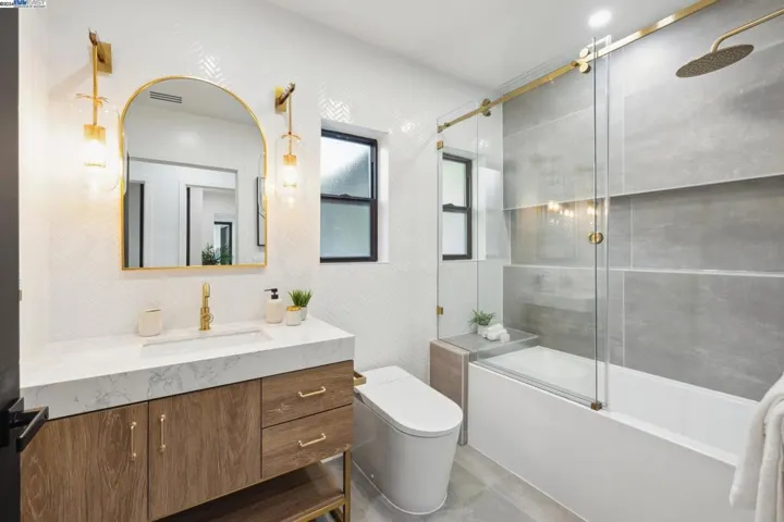 3181 Waverley St, Palo Alto, California 94306