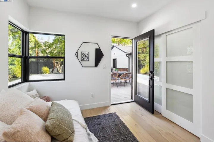 3181 Waverley St, Palo Alto, California 94306