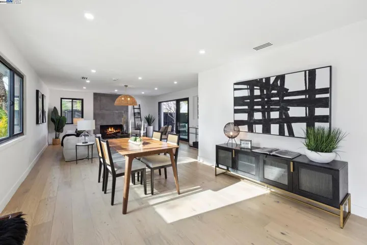 3181 Waverley St, Palo Alto, California 94306