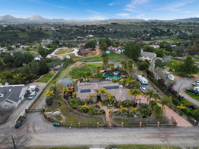 303 Woodmeadow Ln, Ramona, California 92065