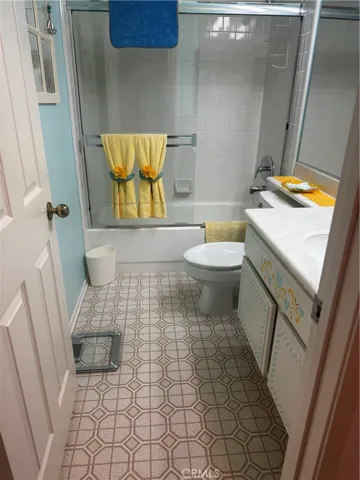 26622 Via Mondelo, Mission Viejo, California 92692