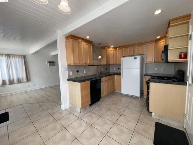 32 Island View Dr, Bay Point, California 94565