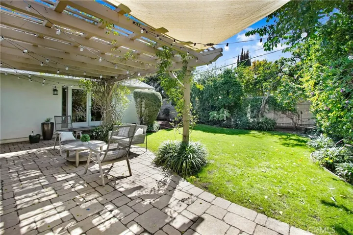 12712 Tiara Street, Valley Village, California 91607