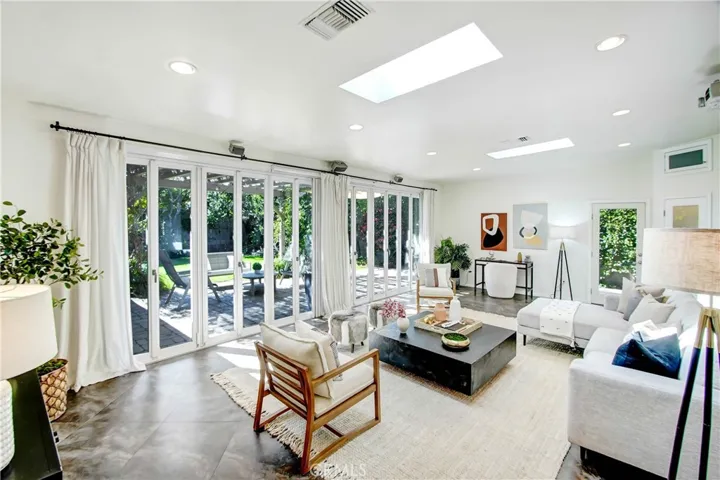12712 Tiara Street, Valley Village, California 91607