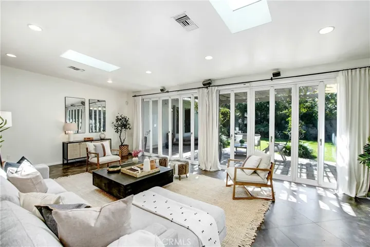 12712 Tiara Street, Valley Village, California 91607