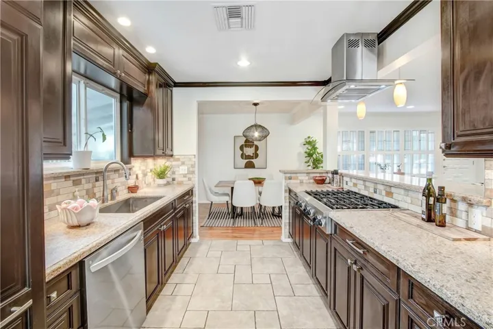12712 Tiara Street, Valley Village, California 91607