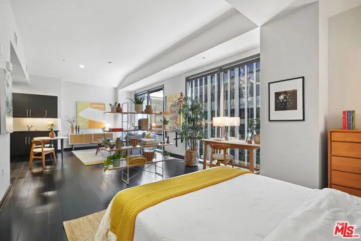 655 S Hope Street 601, Los Angeles, California 90017