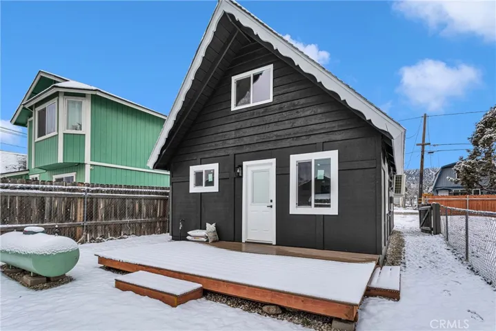 2189 1st Lane, Big Bear City, California 92314