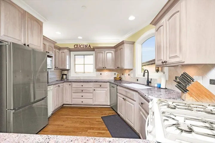 2113 Hopkins Avenue, Redwood City, California 94062