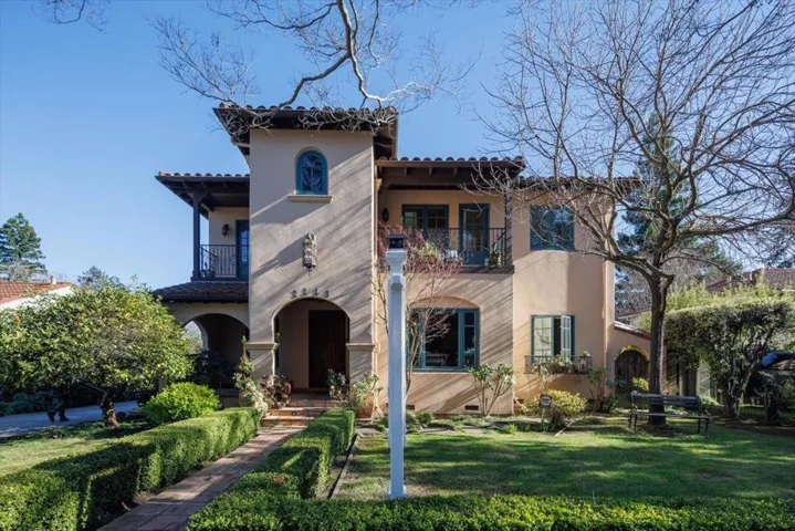 2113 Hopkins Avenue, Redwood City, California 94062