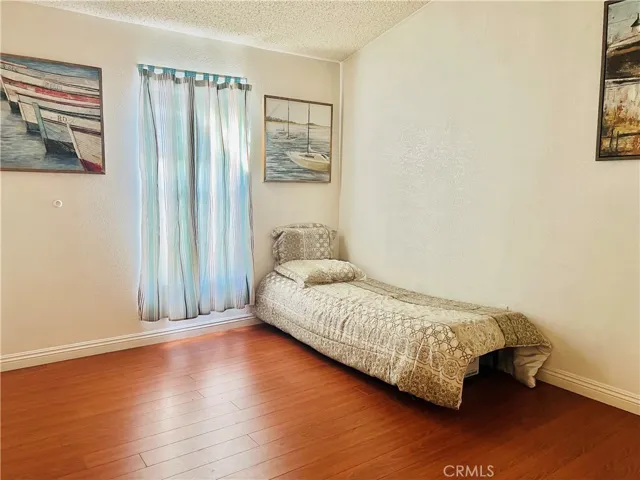 2nd bedroom - view 1