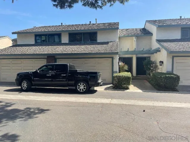 8223 Caminito Modena, La Jolla, California 92037