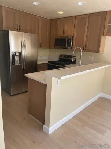8223 Caminito Modena, La Jolla, California 92037