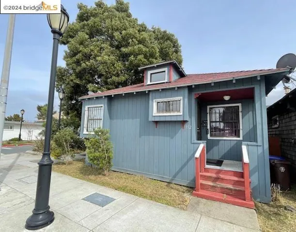 352 19th St, Richmond, California 94801-3221