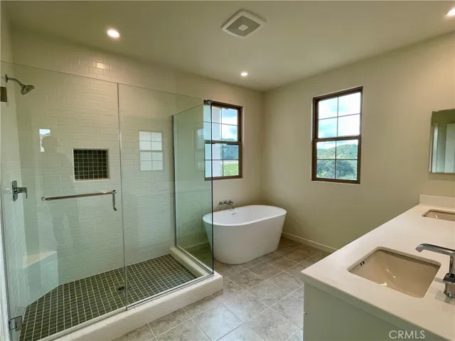 222 Ashby, Irvine, California 92618