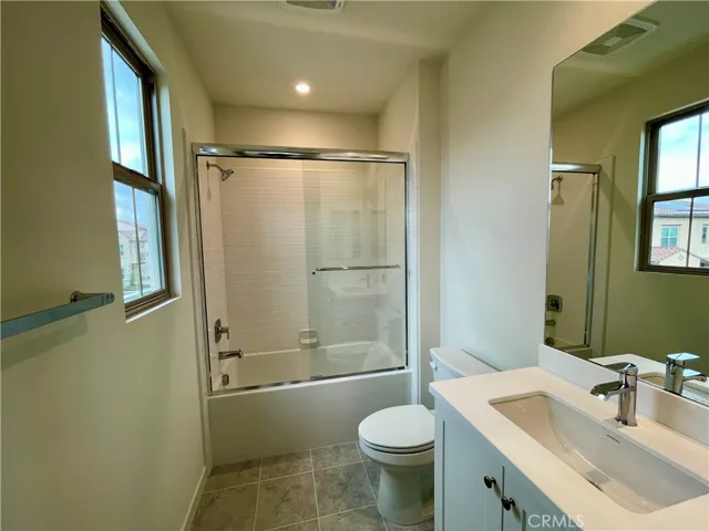 222 Ashby, Irvine, California 92618