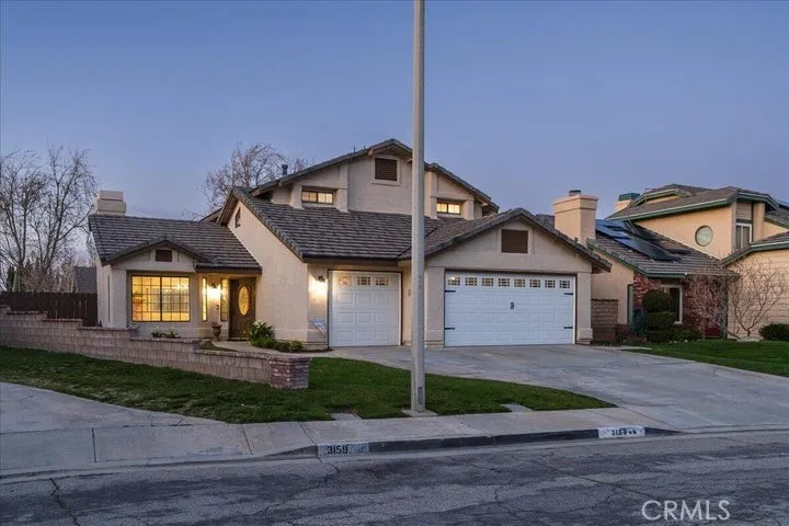 3153 Gingerwood Lane, Lancaster, California 93536