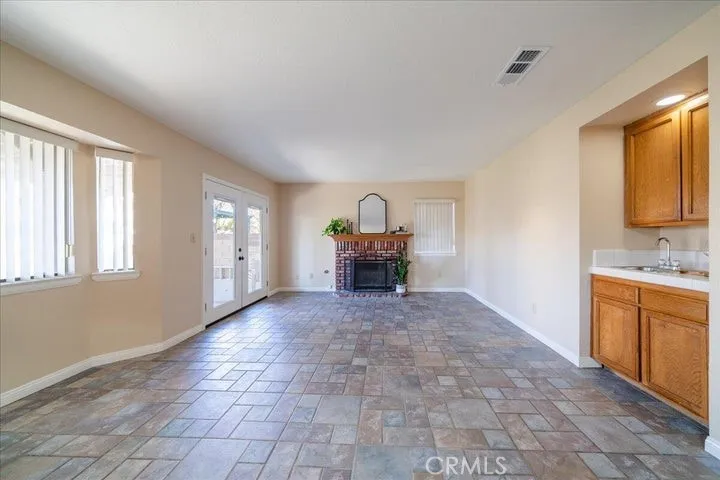 3153 Gingerwood Lane, Lancaster, California 93536