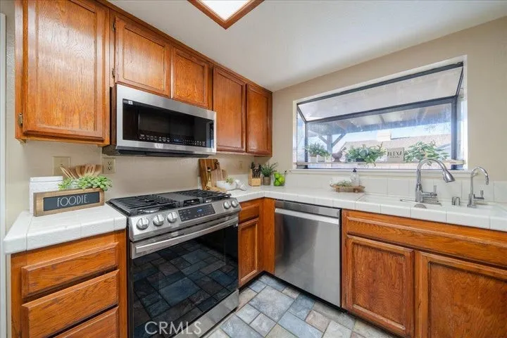 3153 Gingerwood Lane, Lancaster, California 93536
