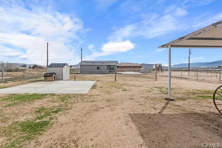 14115 Quinnault Road, Apple Valley, California 92307