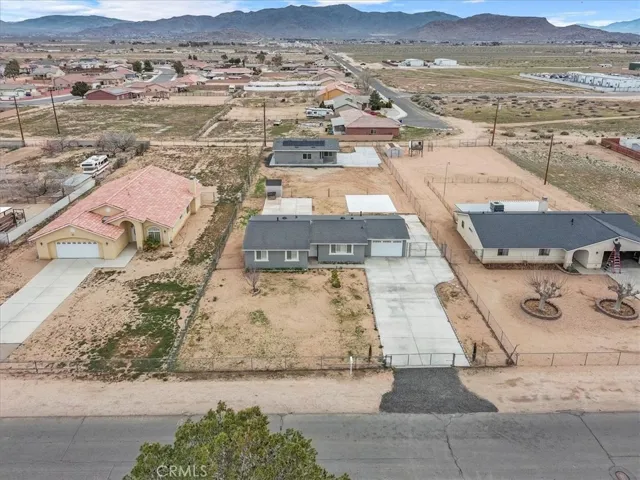 14115 Quinnault Road, Apple Valley, California 92307