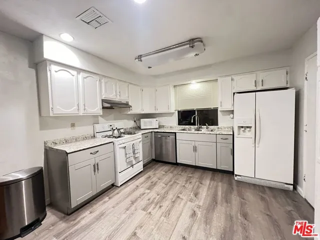 1511 E Central Avenue, Redlands, California 92374