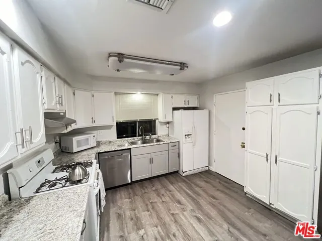 1511 E Central Avenue, Redlands, California 92374