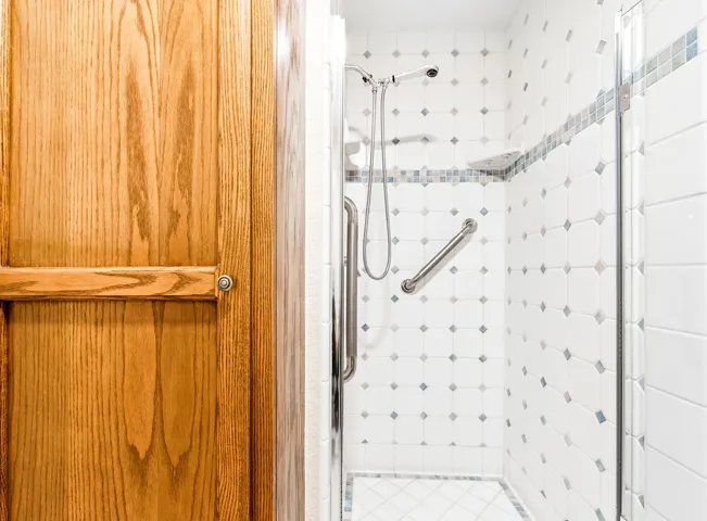 13601 Del Monte Dr. #84c M17, Seal Beach, California 90740