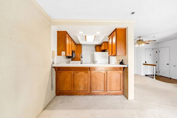 13601 Del Monte Dr. #84c M17, Seal Beach, California 90740