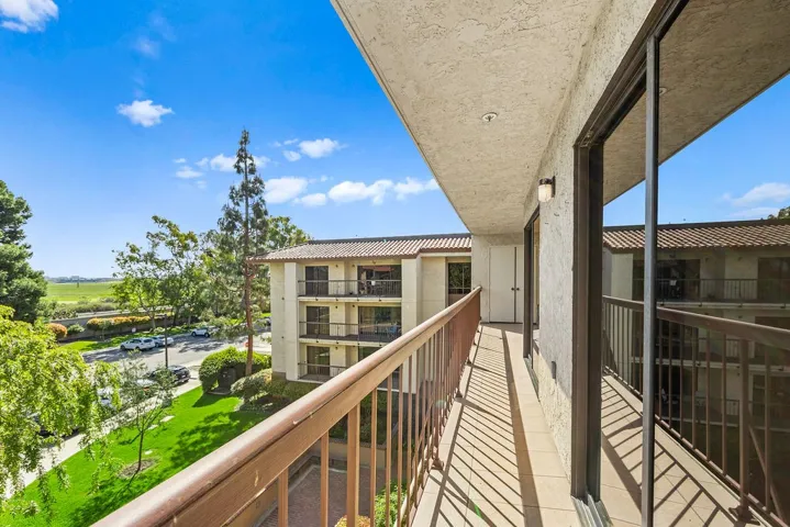 13601 Del Monte Dr. #84c M17, Seal Beach, California 90740