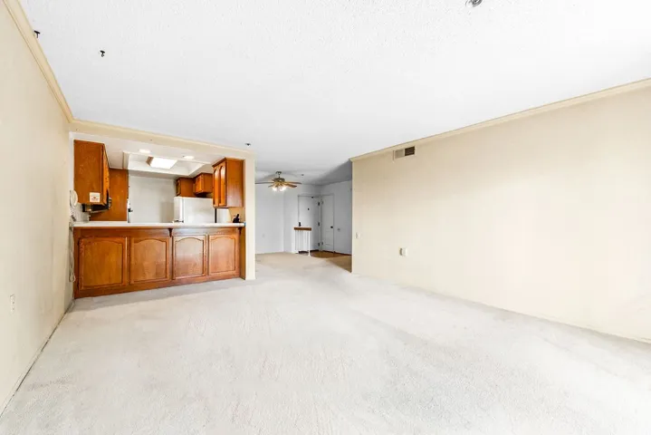 13601 Del Monte Dr. #84c M17, Seal Beach, California 90740