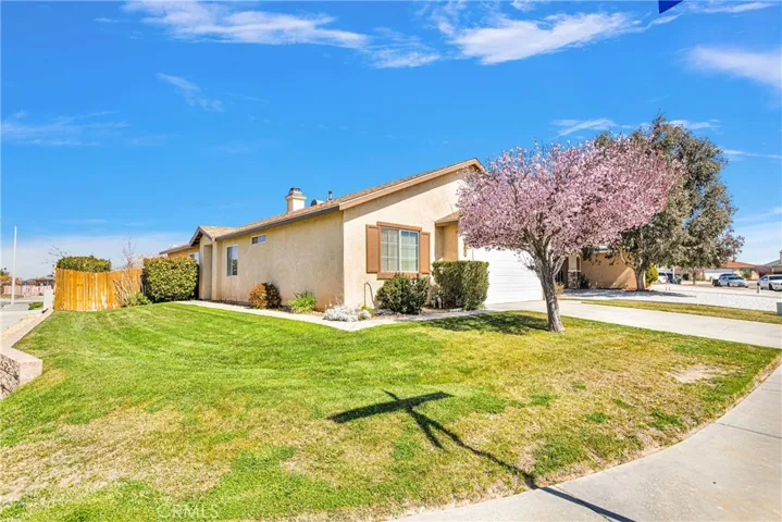 12030 Royal Oaks Road, Victorville, California 92392