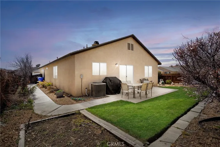 12030 Royal Oaks Road, Victorville, California 92392