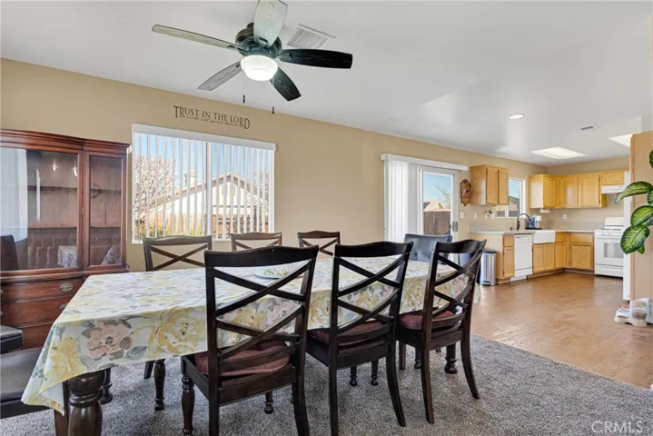 12030 Royal Oaks Road, Victorville, California 92392