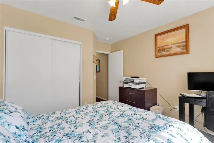 12030 Royal Oaks Road, Victorville, California 92392