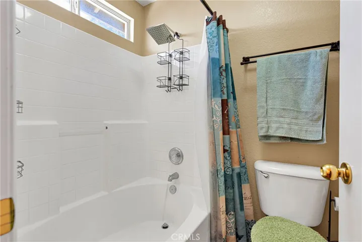 12030 Royal Oaks Road, Victorville, California 92392