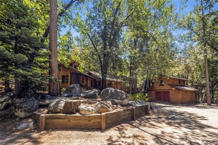 24631 Upper Rim Rock Road, Idyllwild, California 92549