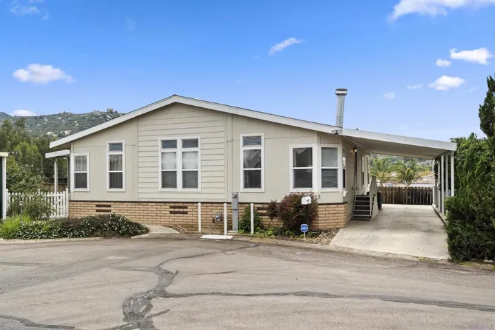 13300 Los Coches Rd E 13, El Cajon, California 92021