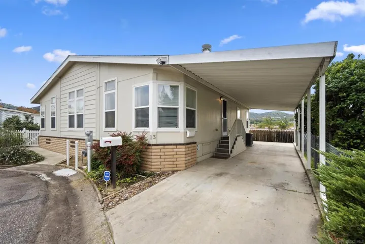 13300 Los Coches Rd E 13, El Cajon, California 92021