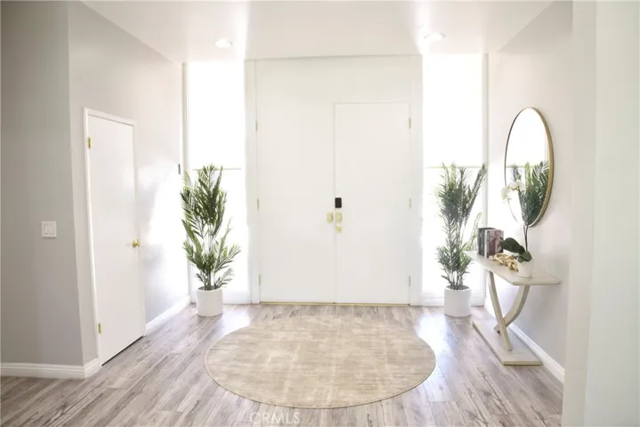 9816 Belmar Avenue, Northridge, California 91324