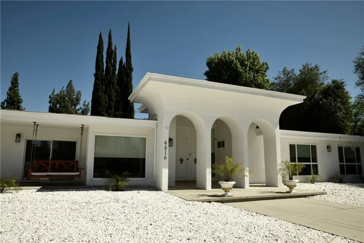9816 Belmar Avenue, Northridge, California 91324